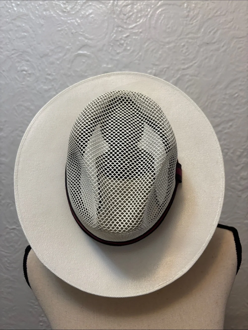 White Mesh Fedora Hat with Contrast Band